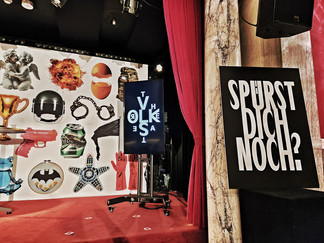 © Stefan Baumgartner Grafiken aus der Pressekonferenz des Volkstheaters über das neue Spielprogramm