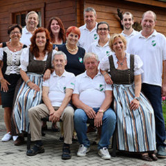 Endlich san d´Weiber furt - Lustspiel in drei Akten von Marianne Santl